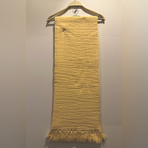 🎁Texteis Penedo Throw Blanket - Canary Mallow